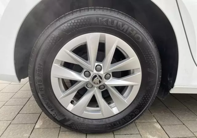 SKODA Fabia 1.0 TSI Style