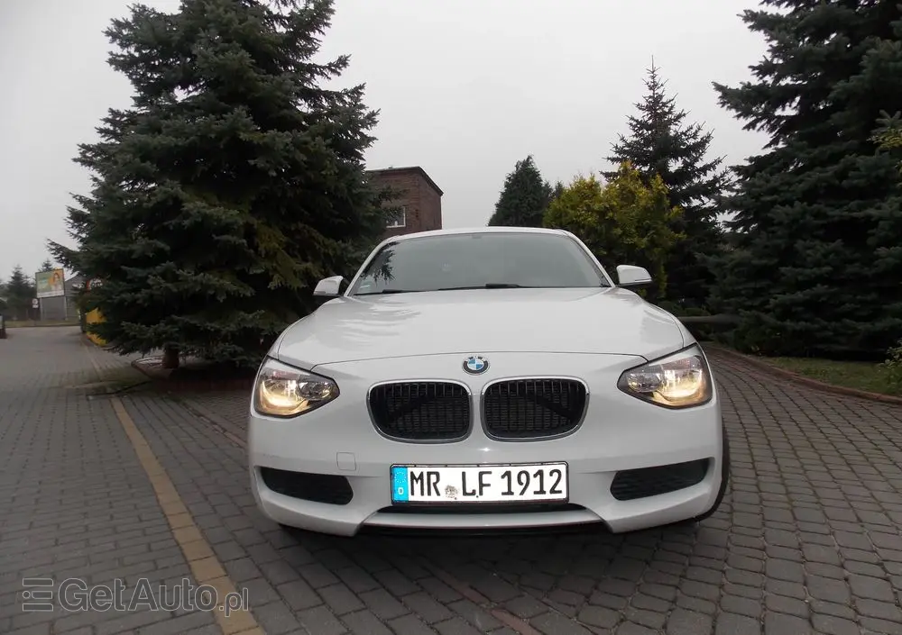 BMW Seria 1 114i Sport Line