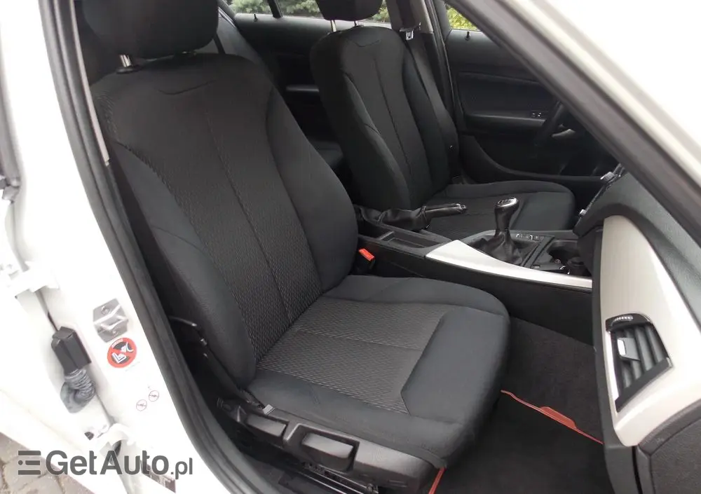 BMW Seria 1 114i Sport Line