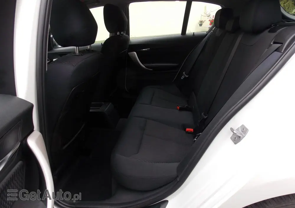 BMW Seria 1 114i Sport Line