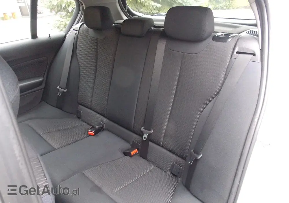 BMW Seria 1 114i Sport Line