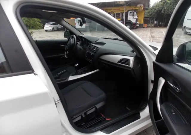 BMW Seria 1 114i Sport Line