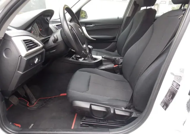 BMW Seria 1 114i Sport Line
