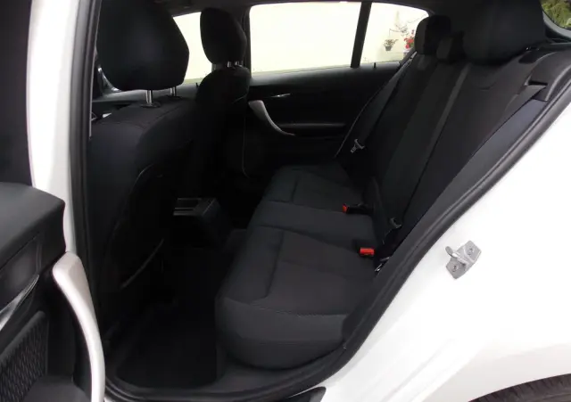 BMW Seria 1 114i Sport Line