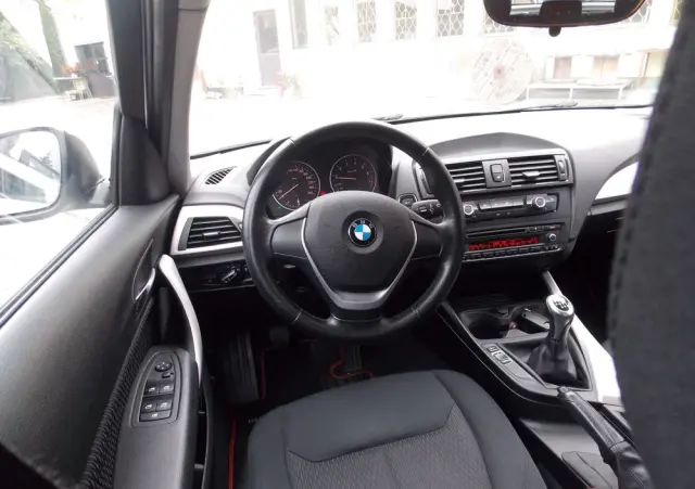 BMW Seria 1 114i Sport Line