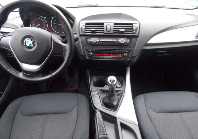 BMW Seria 1 114i Sport Line