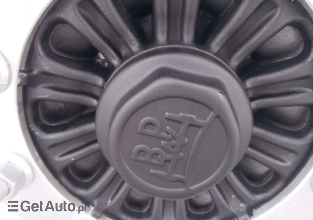 FRUEHAUF Mocna podłoga /nowy dach 217tys przebieg/oś podnoszona/Francja 