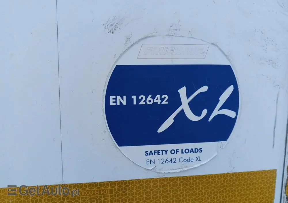 FRUEHAUF Mocna podłoga /nowy dach 217tys przebieg/oś podnoszona/Francja 