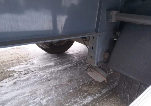 FRUEHAUF Mocna podłoga /nowy dach 217tys przebieg/oś podnoszona/Francja 