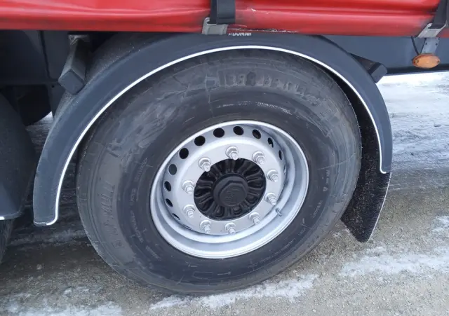 FRUEHAUF Mocna podłoga /nowy dach 217tys przebieg/oś podnoszona/Francja 