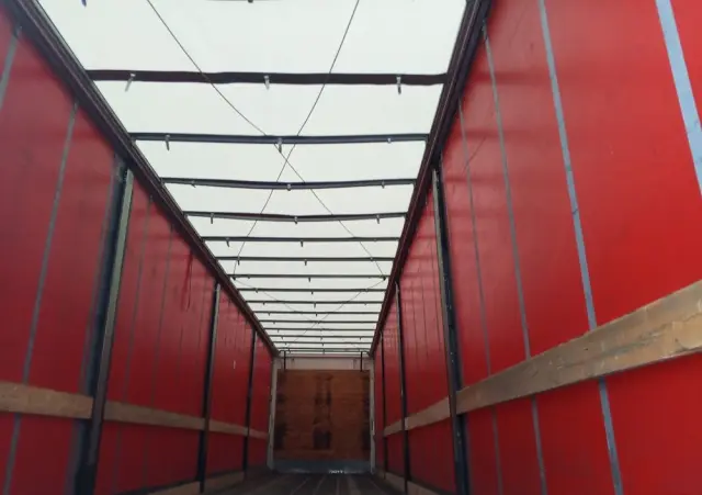 FRUEHAUF Mocna podłoga /nowy dach 217tys przebieg/oś podnoszona/Francja 