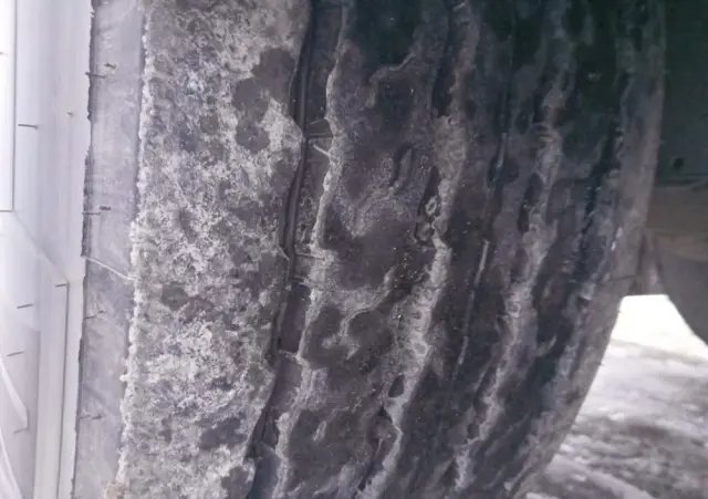 FRUEHAUF Mocna podłoga /nowy dach 217tys przebieg/oś podnoszona/Francja 