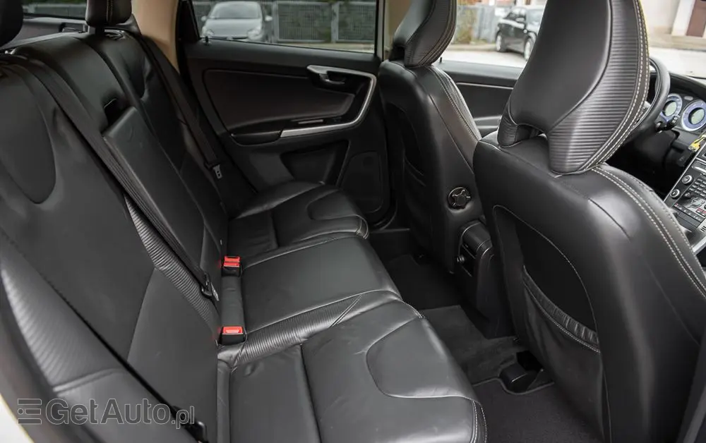 VOLVO XC 60 2.4D AWD RDesign