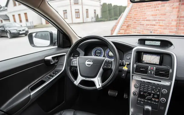 VOLVO XC 60 2.4D AWD RDesign