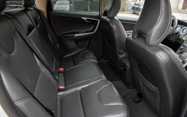 VOLVO XC 60 2.4D AWD RDesign