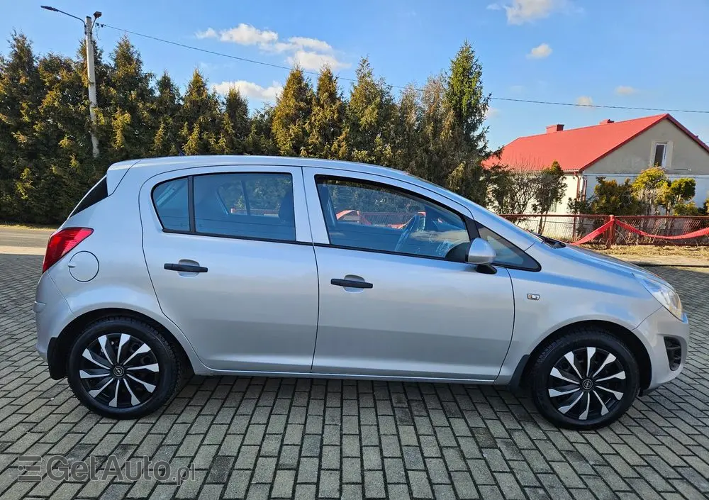 OPEL Corsa 1.2 16V Essentia