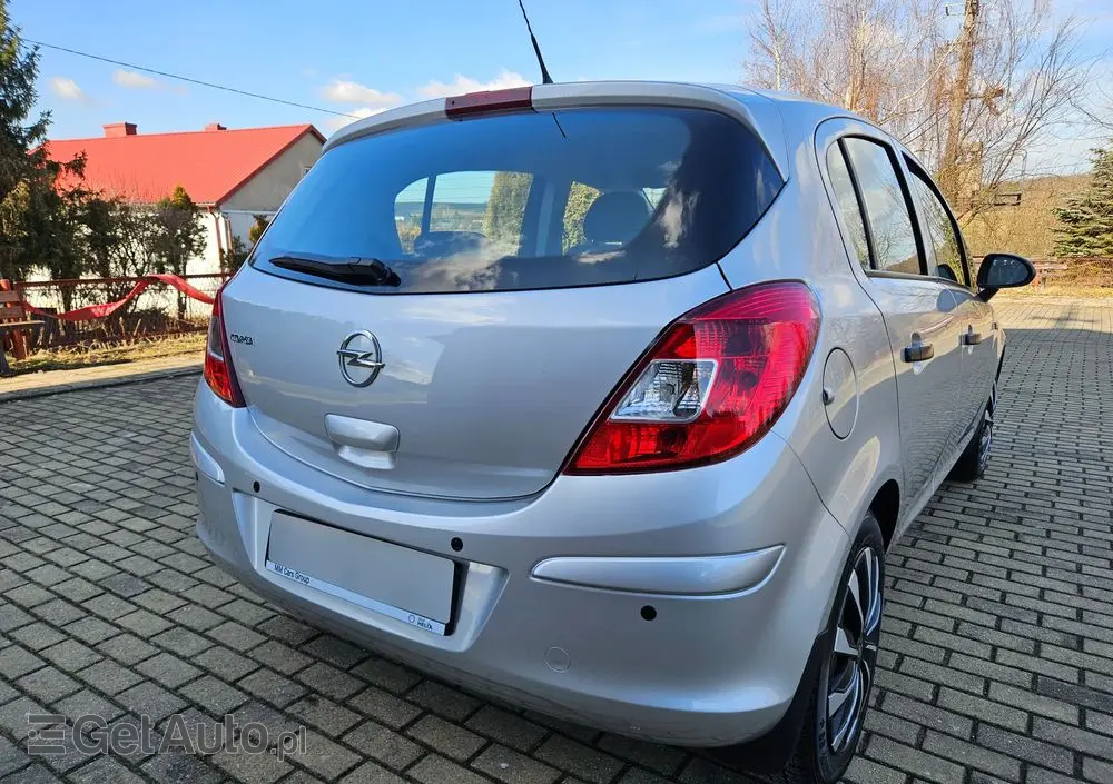 OPEL Corsa 1.2 16V Essentia