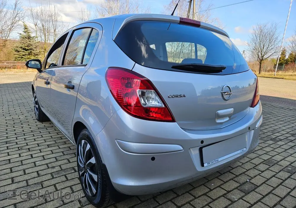 OPEL Corsa 1.2 16V Essentia