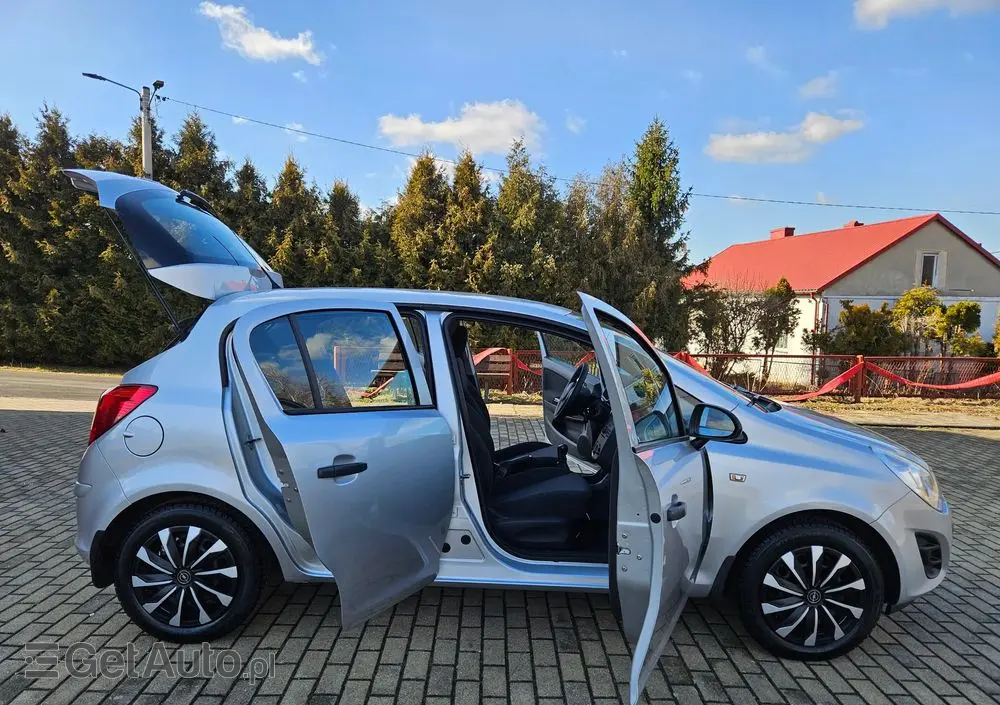 OPEL Corsa 1.2 16V Essentia