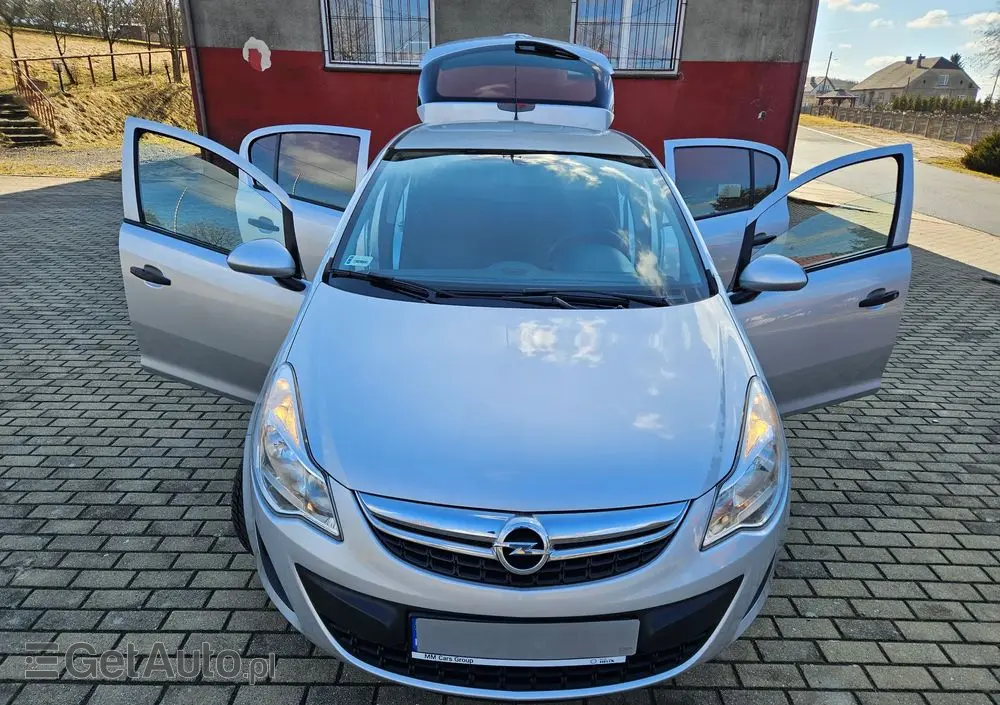 OPEL Corsa 1.2 16V Essentia