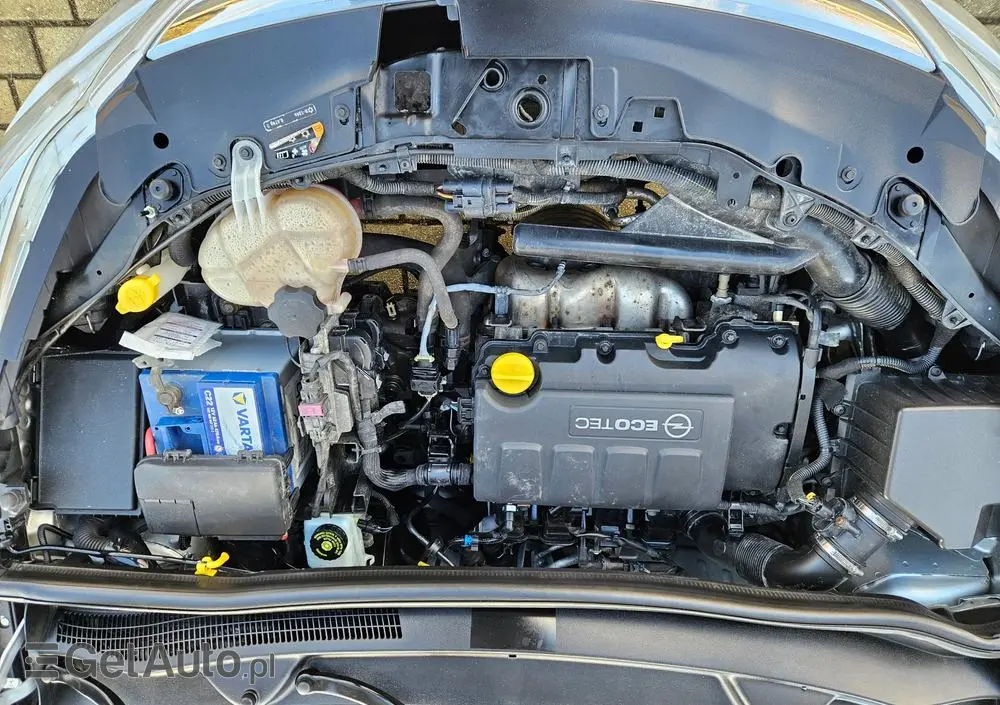 OPEL Corsa 1.2 16V Essentia