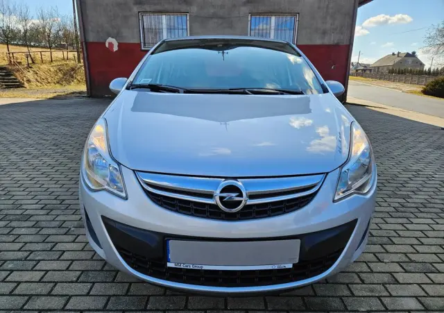 OPEL Corsa 1.2 16V Essentia
