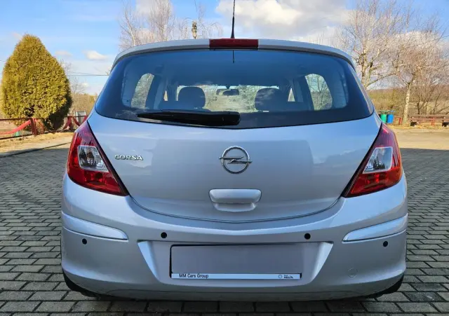 OPEL Corsa 1.2 16V Essentia