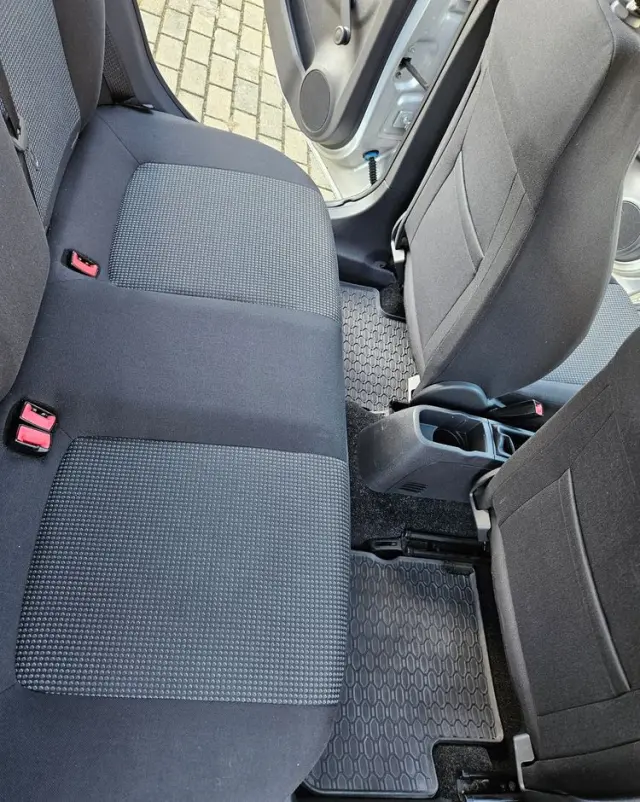 OPEL Corsa 1.2 16V Essentia