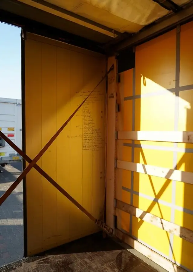 SCHMITZ CARGOBULL FIRANKA / KOSZ NA PALETY / STANDARD / 