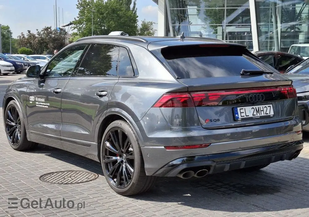 AUDI SQ8 