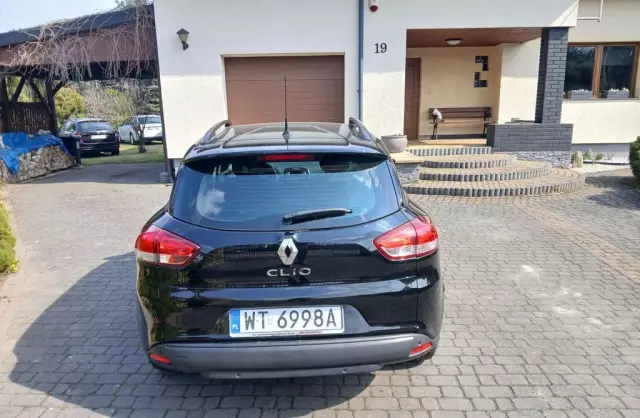 RENAULT Clio 