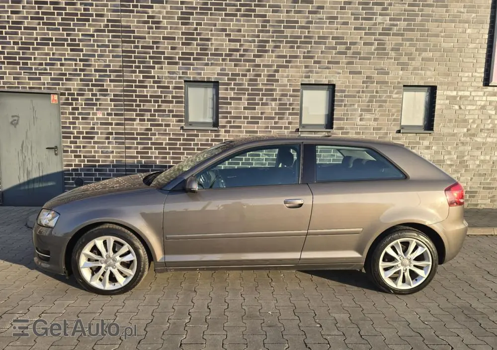 AUDI A3 3-drzwiowe 2.0 TDI Quattro Ambiente