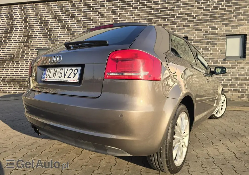 AUDI A3 3-drzwiowe 2.0 TDI Quattro Ambiente