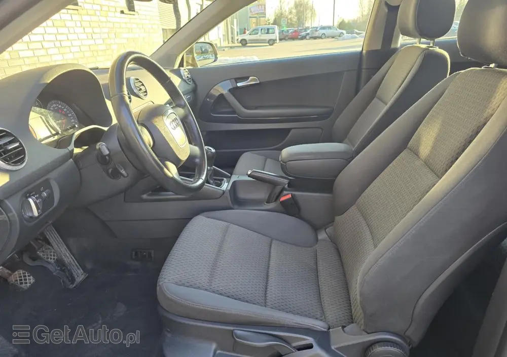 AUDI A3 3-drzwiowe 2.0 TDI Quattro Ambiente
