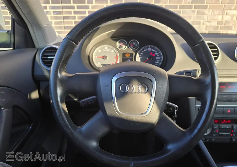 AUDI A3 3-drzwiowe 2.0 TDI Quattro Ambiente
