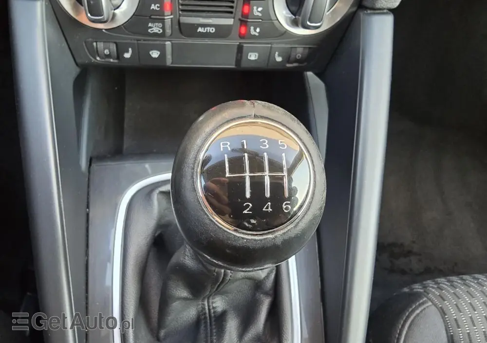 AUDI A3 3-drzwiowe 2.0 TDI Quattro Ambiente