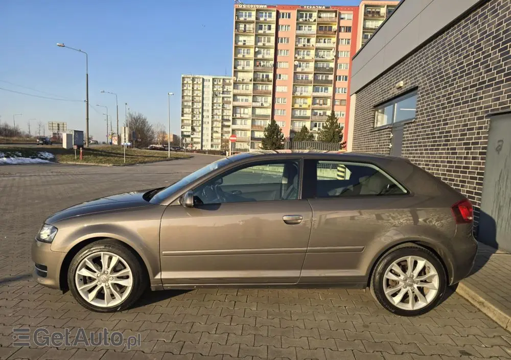 AUDI A3 3-drzwiowe 2.0 TDI Quattro Ambiente