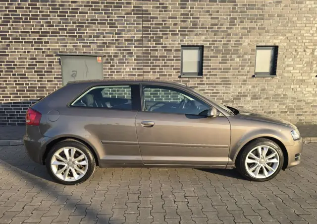 AUDI A3 3-drzwiowe 2.0 TDI Quattro Ambiente