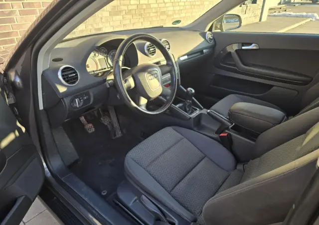 AUDI A3 3-drzwiowe 2.0 TDI Quattro Ambiente