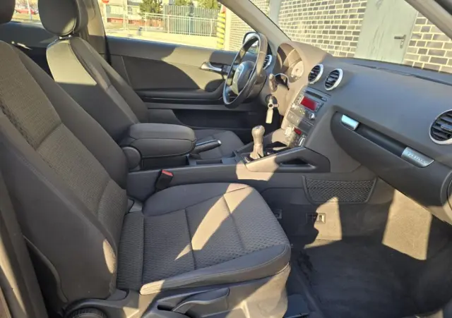 AUDI A3 3-drzwiowe 2.0 TDI Quattro Ambiente