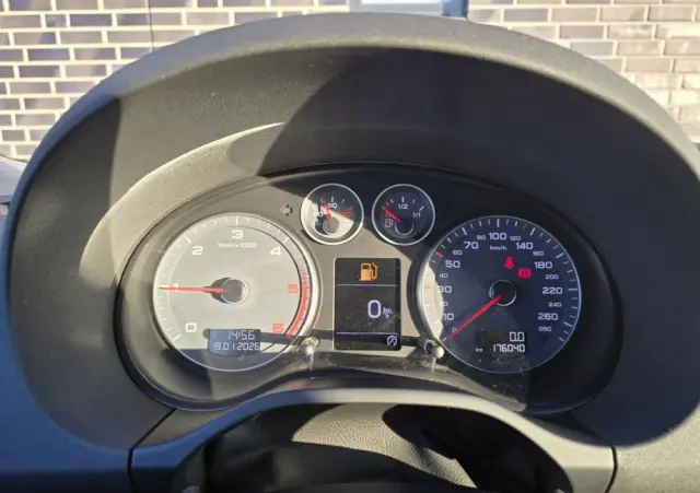 AUDI A3 3-drzwiowe 2.0 TDI Quattro Ambiente