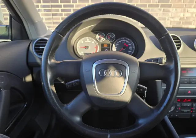 AUDI A3 3-drzwiowe 2.0 TDI Quattro Ambiente