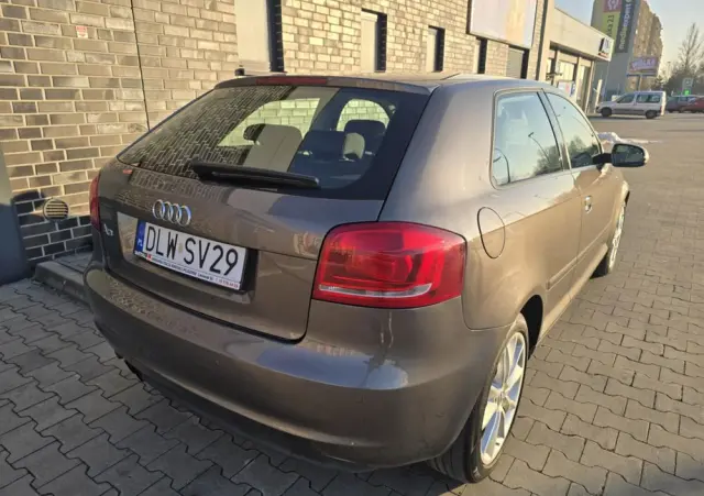 AUDI A3 3-drzwiowe 2.0 TDI Quattro Ambiente