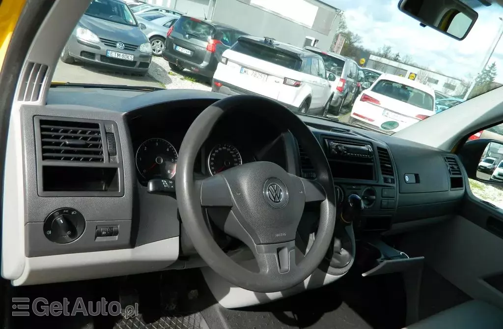 VOLKSWAGEN Transporter 