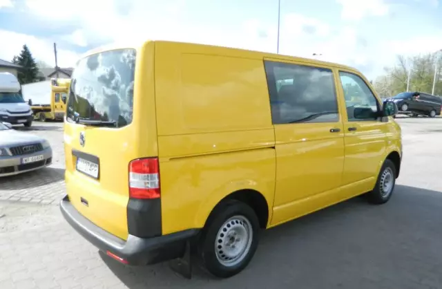 VOLKSWAGEN Transporter 