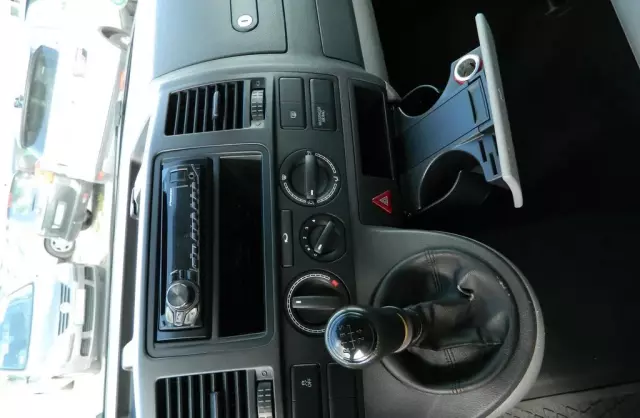 VOLKSWAGEN Transporter 