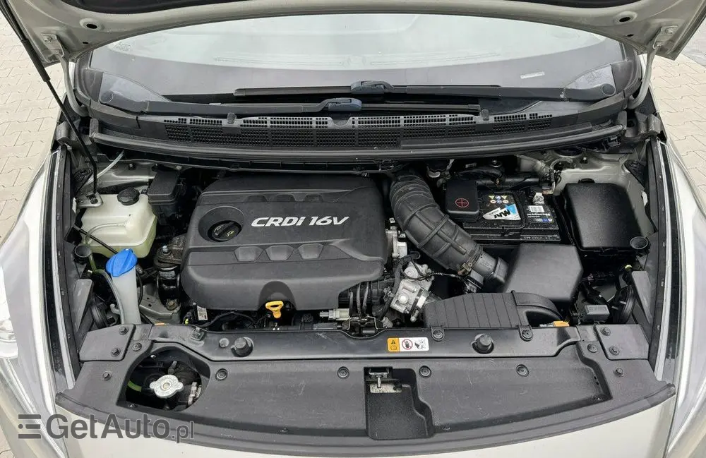 KIA Carens 1.7 CRDi Vision