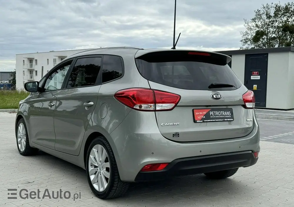 KIA Carens 1.7 CRDi Vision