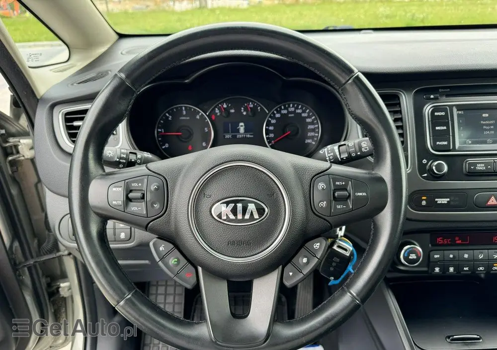 KIA Carens 1.7 CRDi Vision