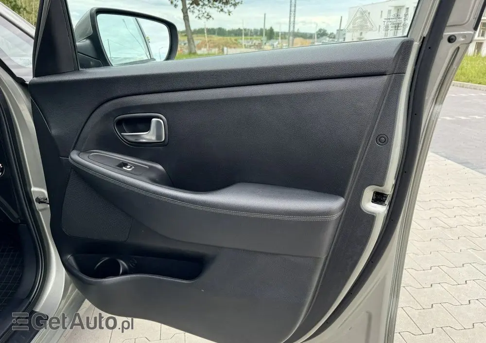 KIA Carens 1.7 CRDi Vision